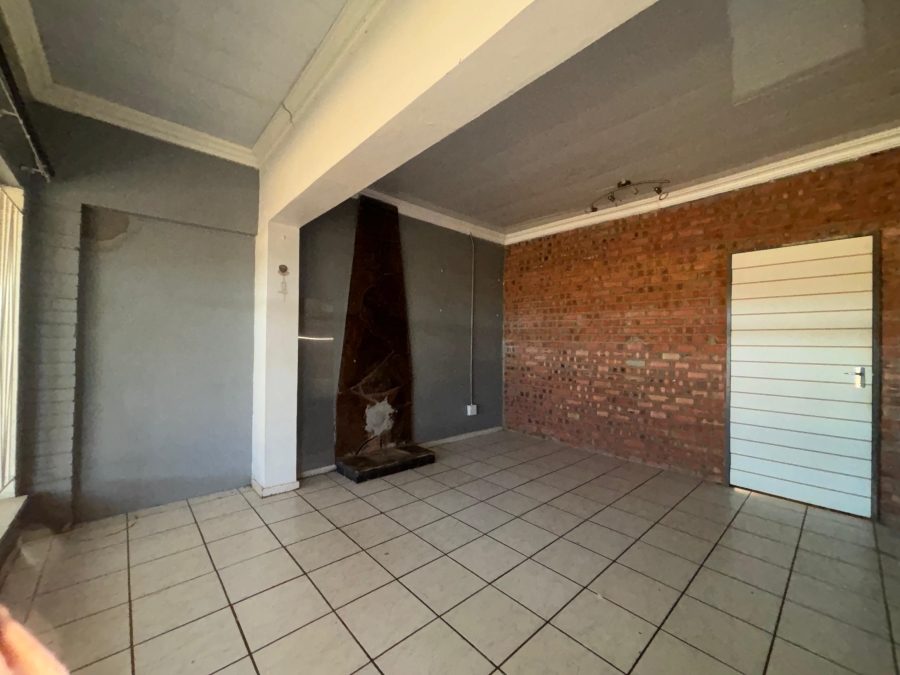 To Let 3 Bedroom Property for Rent in Wilgehof Free State